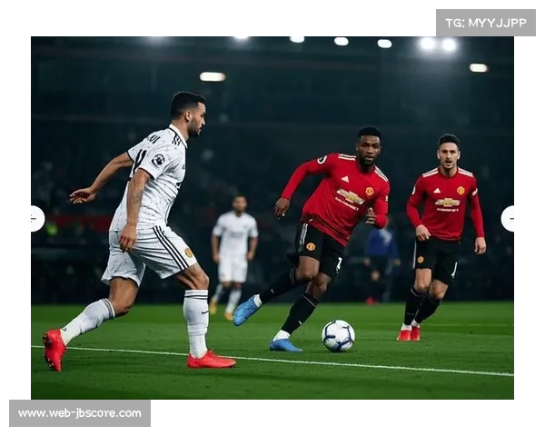 曼联主场迎战热刺，中场争夺成胜负关键