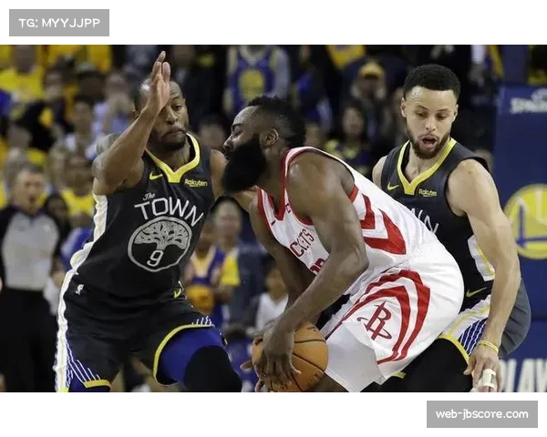 业余联赛数据分析报告显示,模仿NBA的突分战术使用率显著增加 业余联赛数据分析报告显示,模仿NBA的突分战术使用率显著增加